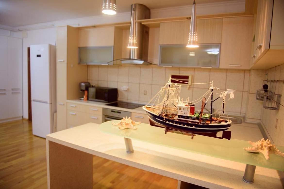 Sadara Sea Breeze Apartment Navodari Exterior photo